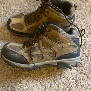 Mens Ozark Trail Boots 8.5